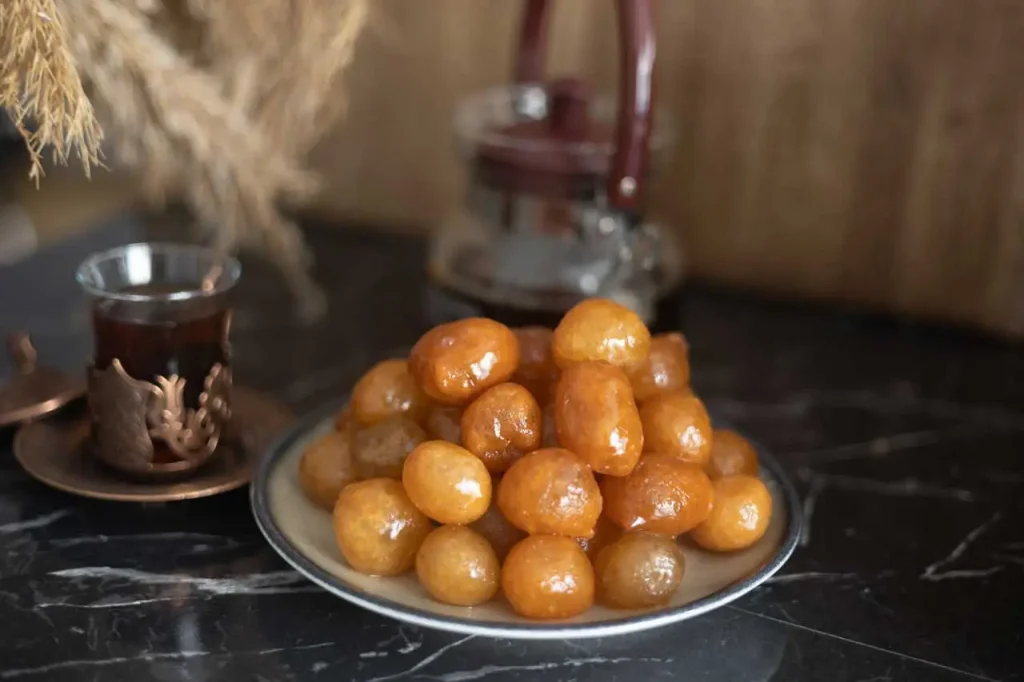 Hayır Lokması, Saray Lokması, Lokma Tatlısı
